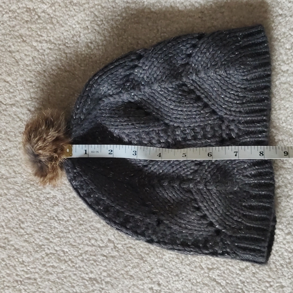 Angora Rabbit beanie - Picture 6 of 6
